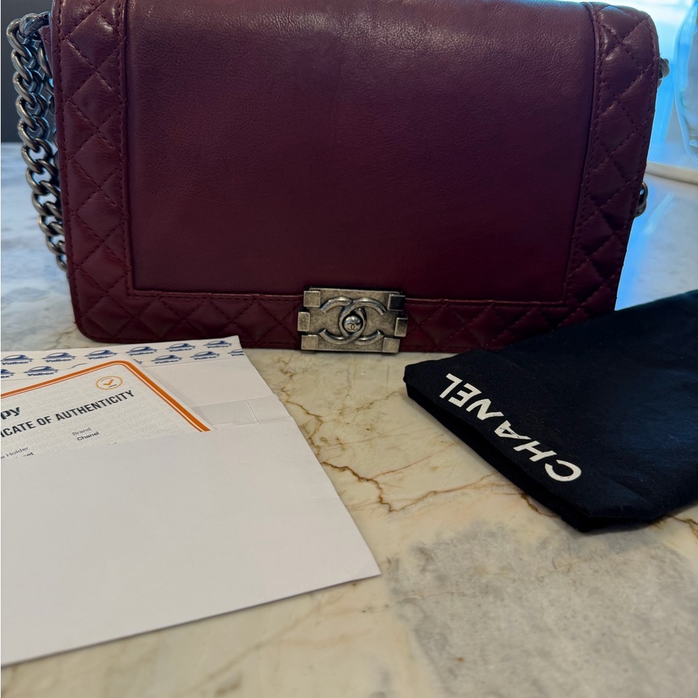 CHANEL Reverso Boy Bag - Picture 2 of 16
